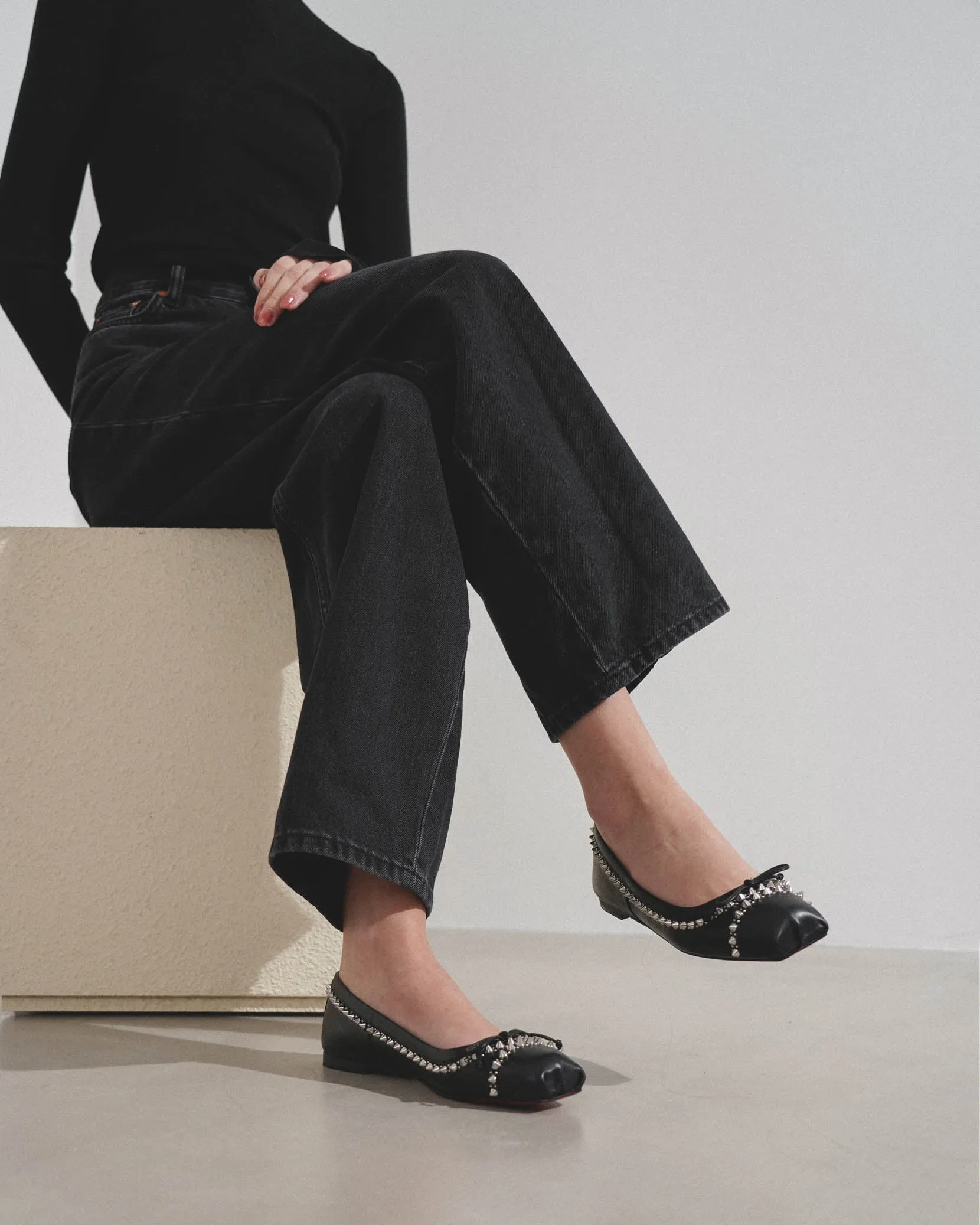 Mamadrague black leather spikes flats