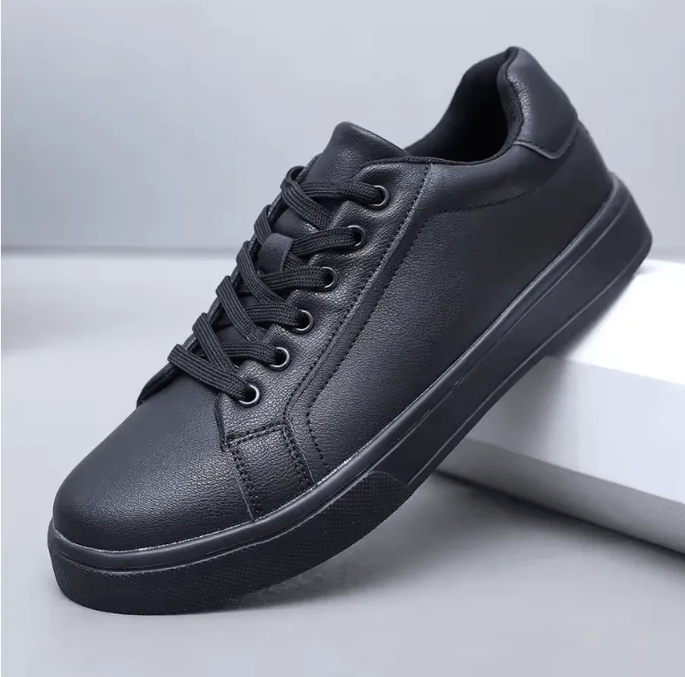 Men’s Skateboarding Shoes – Lightweight White & Black Sports Sneakers