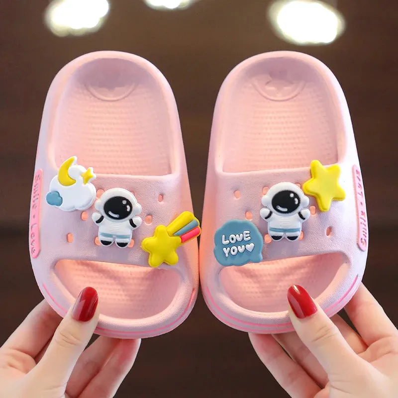 New Children Kids Baby Boys Girls Mules Clogs Summer Soft Sole Garden Beach Slippers Sandals Cave Hole Baby Shoes for Boys Girls