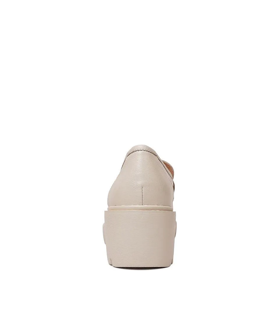 Unnay Almond Leather Loafers