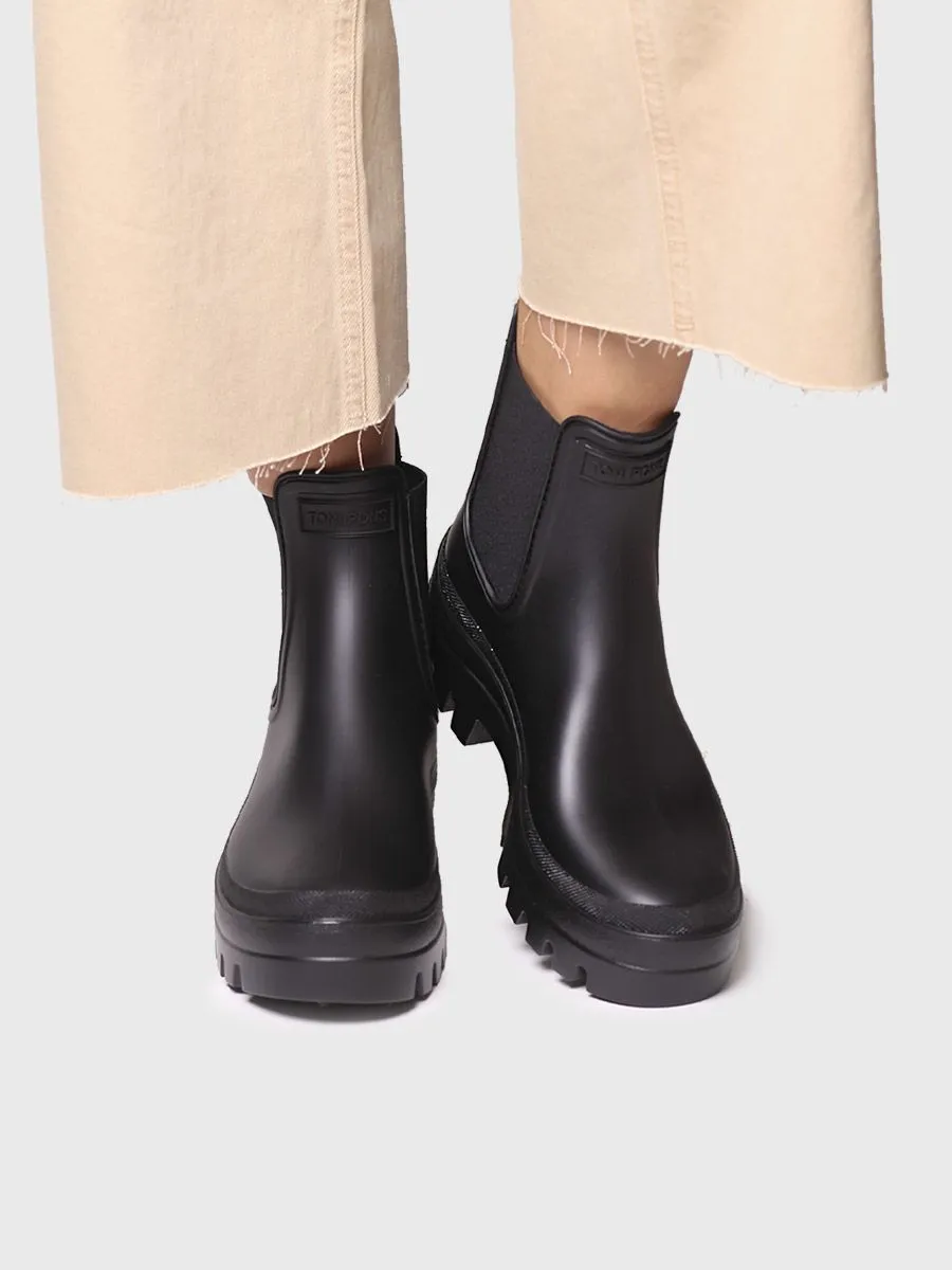 Women's Chelsea-style Waterproof Ankle boot in Black - CARTER