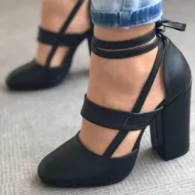 Women's lace-up closed toe chunky heels