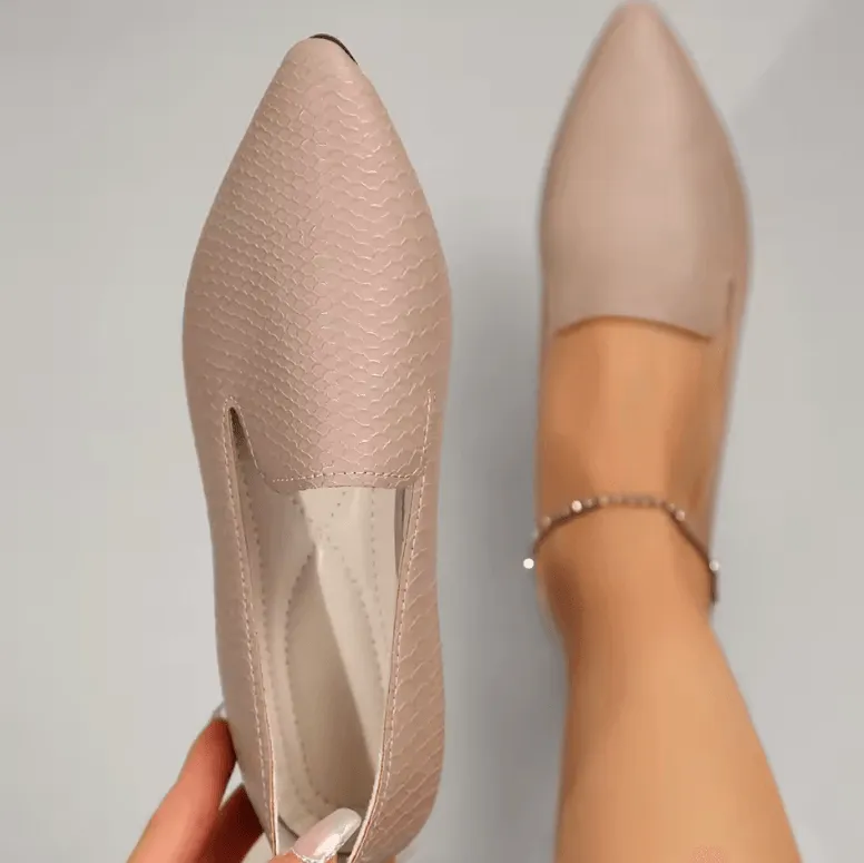 Women’s PU Leather Loafers - Pointed Toe Ballet Flats with Stone Pattern